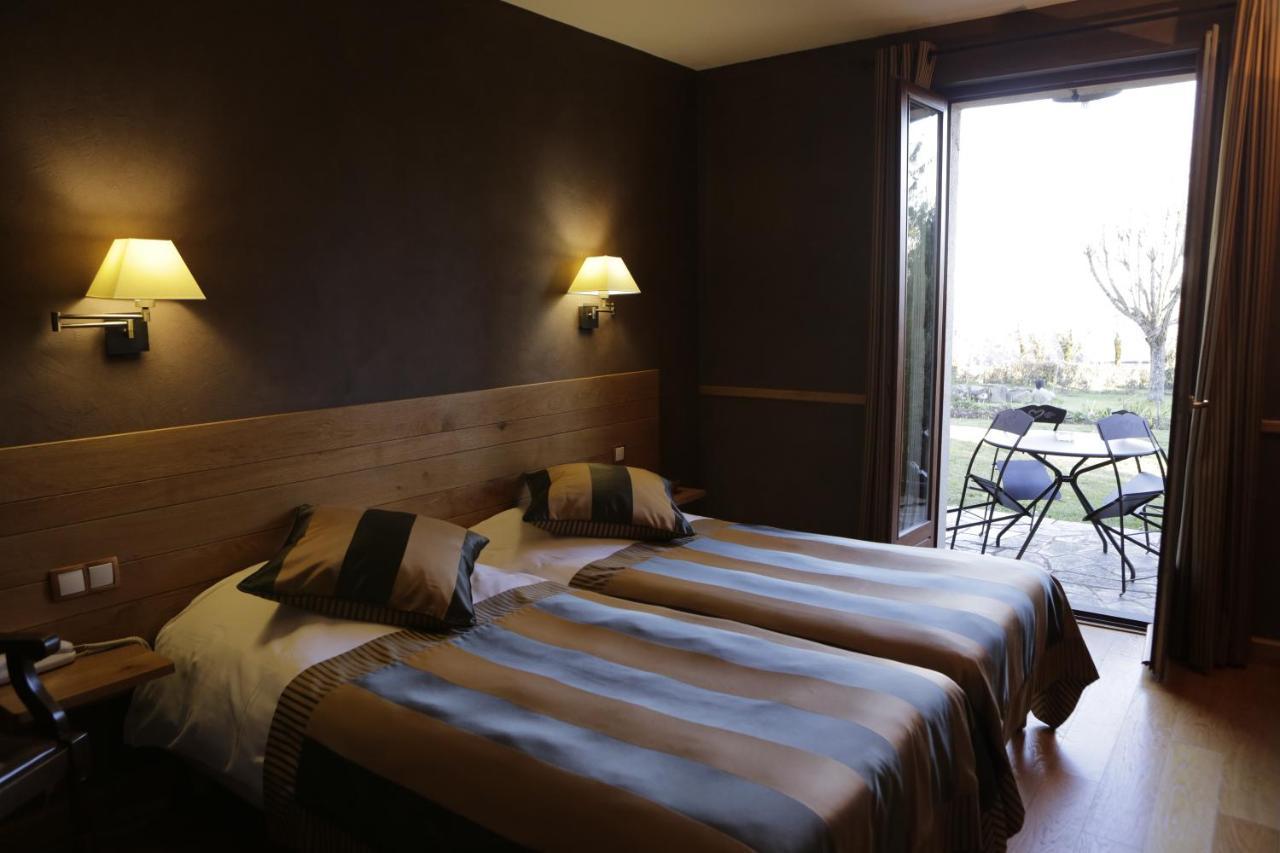 Logis Auberge Du Barrez Mur-de-Barrez Luaran gambar